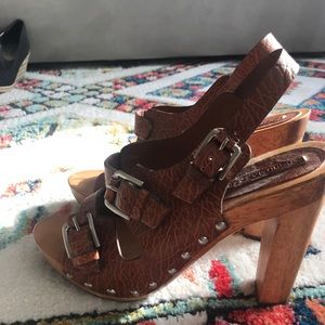 BCBGMazAzria Buckle Platform Sandal